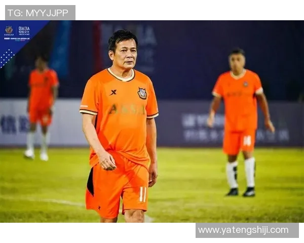 西亚男足球星闪耀绿茵舞台引领球队奋勇拼搏展现非凡实力