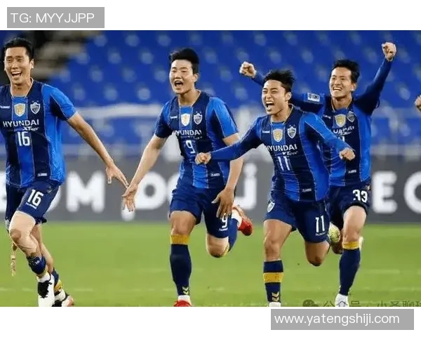 足球边锋与卫球星的完美结合如何引领现代比赛战术的创新与突破